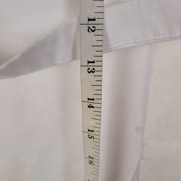 Vineyard Vines white cuffed cotton shorts Size 2 preppy resort clean girl - Picture 6 of 7